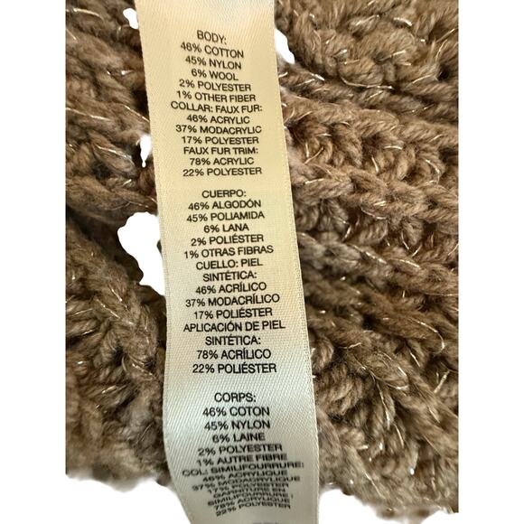 Chico’s Faux Fur Vest/Sweater Open Weaave Gray & Silver Metallic Thread.1 (8-10) - Picture 5 of 11